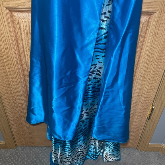 Blue strapless prom dress - Picture 4 of 12